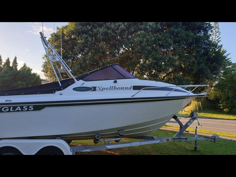 2000 Rayglass Legend 620 Powerboat for sale in Whitby, Wellington (ID-12) 2000 Rayglass Legend 620 Powerboat for sale in Whitby, Wellington (ID-12)