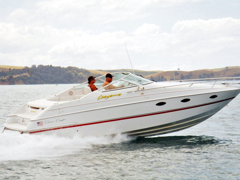 27 foot powerboat